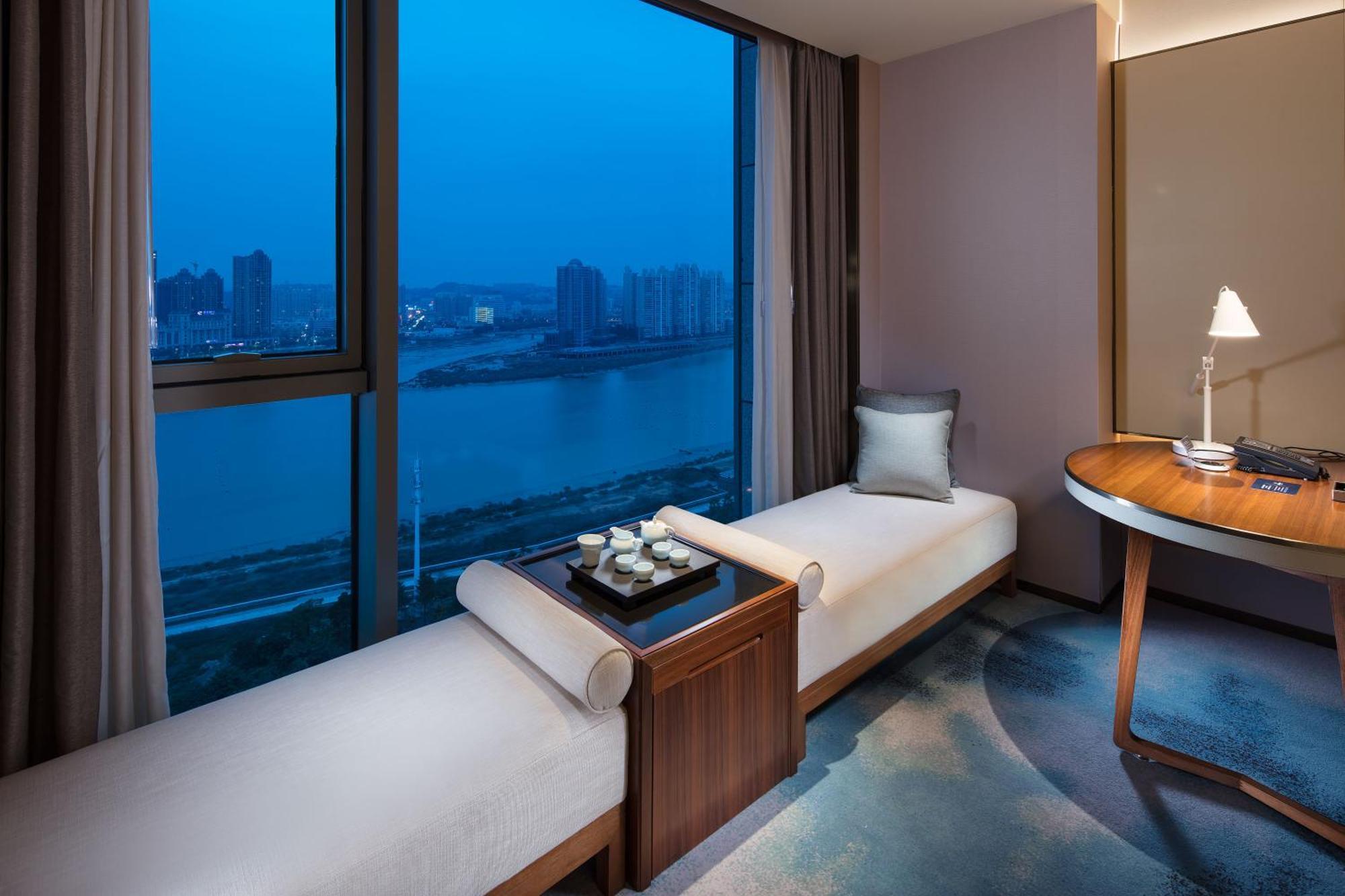 Hilton Quanzhou Riverside Hotel Buitenkant foto